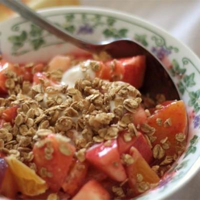 fruitsalade met vanille yoghurt