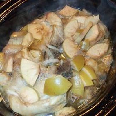 slow cooker apple pork chops