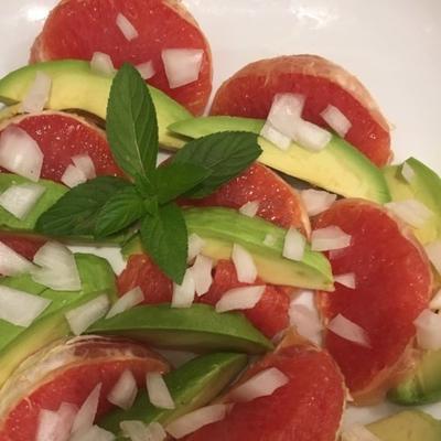 grapefruit en avocado salade