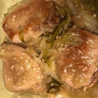 eenvoudige pork and cabbage skillet