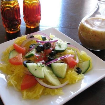 verfrissende spaghetti squash en komkommer salade