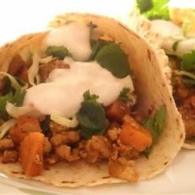 kalkoen en yam pittige taco's