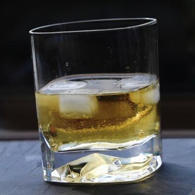 whisky ginger cocktail