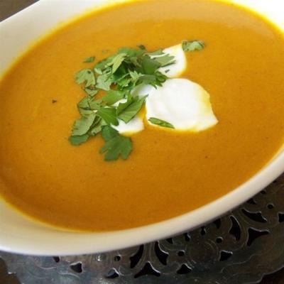 veganistische wortel curry soep