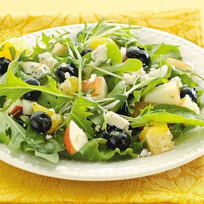 Blueberry salsa salade