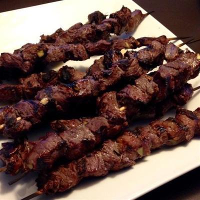 espetadas (portugees beef shish kabobs)