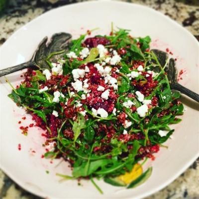 quinoa, biet en rucola salade