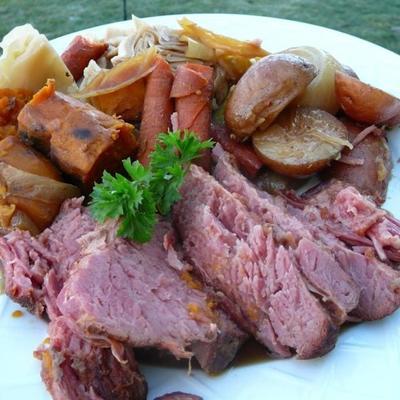 stevige slowcooker corned beef en groenten