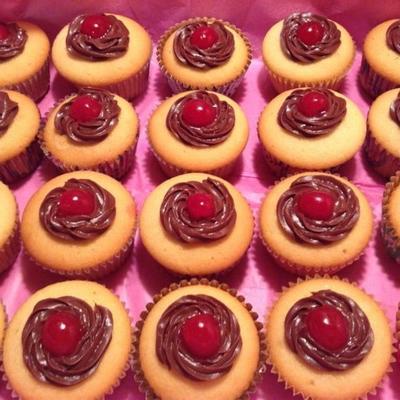 boston creme mini-cupcakes
