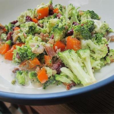 zoete en pittige broccolisalade