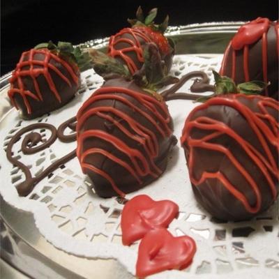 gezonder chocolade bedekt aardbeien