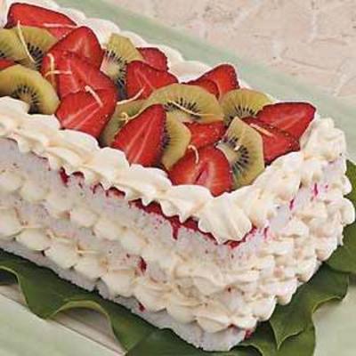 Strawberry cheesecake torte