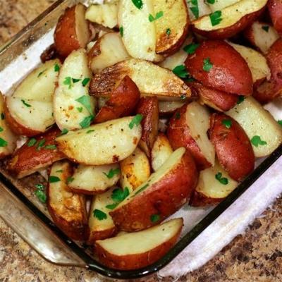 oven gebakken peterselie rode aardappelen