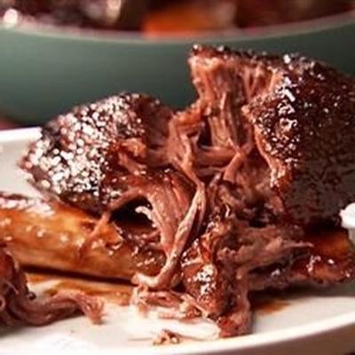 slowcooker barbequed beef ribs