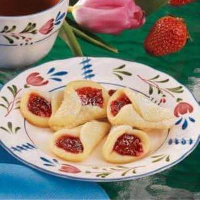 Strawberry wedding bell cookies