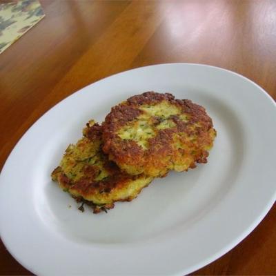 Parmezaanse kaas courgette pasteitjes