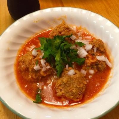 albondigas (gehaktballen) en chipotle