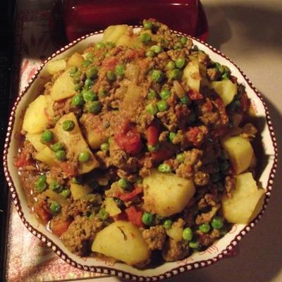 keema aloo (rundergehakt en aardappelen)