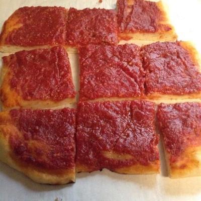 Rhode Island-style pizza strips aka bakkerij pizza