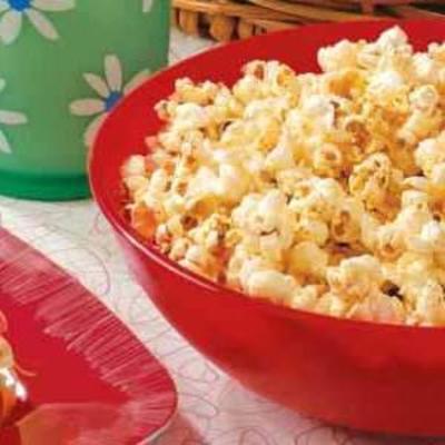 popcorn met chili-kaas