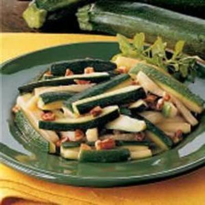 courgette met pecannoten