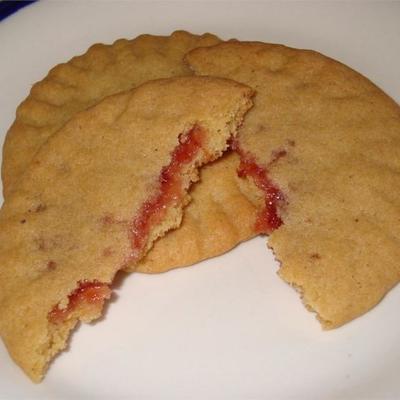 oma's met aardbeien geconserveerde koekjes