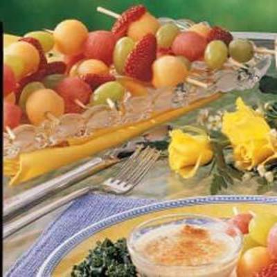 fruit kabobs met dip