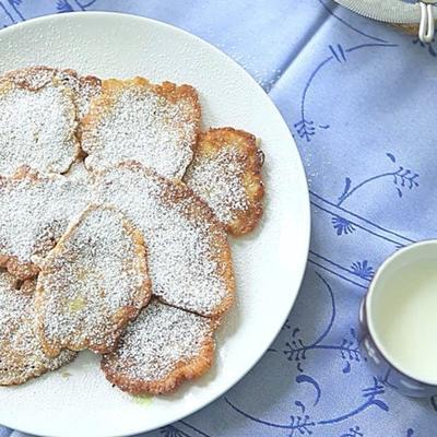 racuchy z jablkami (Poolse appelpannenkoekjes)