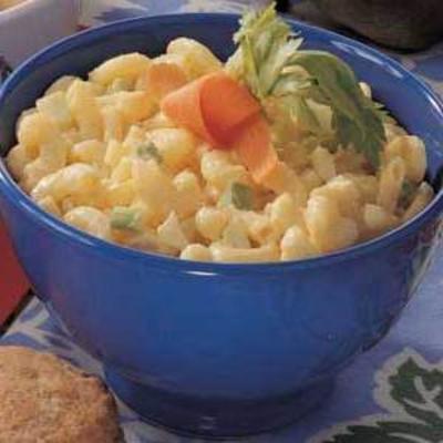 knapperige macaroni salade