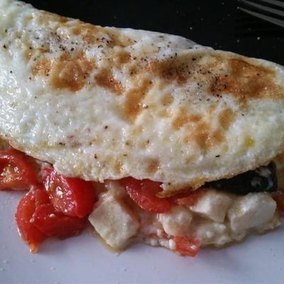 spinazie, tomaat en feta-eiwit omelet