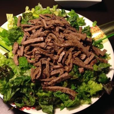 authentieke thaise steak salade