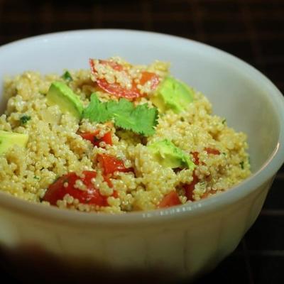 quinoa in guacamole-stijl