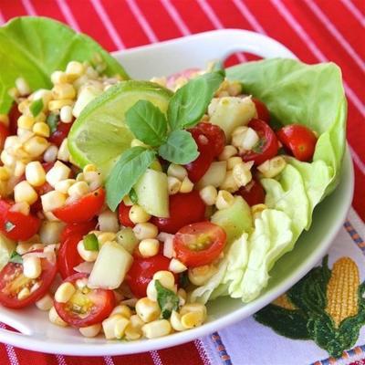 eenvoudige cherrytomaat mais salade