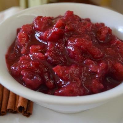 esdoorn walnoot cranberry saus