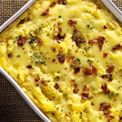 knoflook aardappelpuree met geroosterde knoflookcheddar en bacon