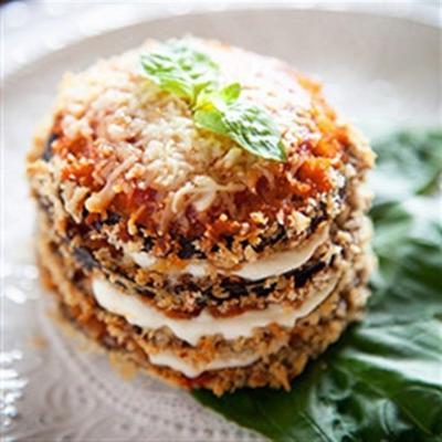 krokante aubergine parmezaanse stapels