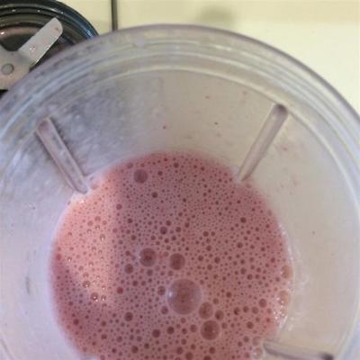 gezonde aardbeien smoothie