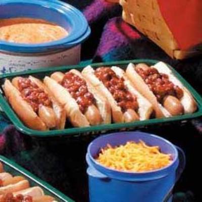 hotdogs met chili bonen