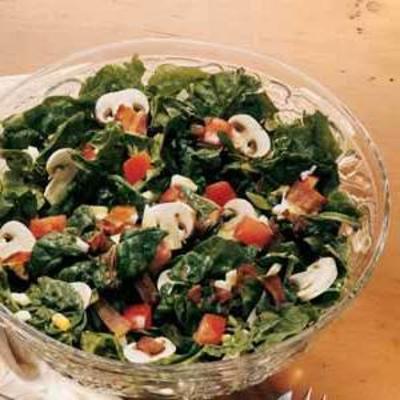 spinazie salade met honing-spek dressing