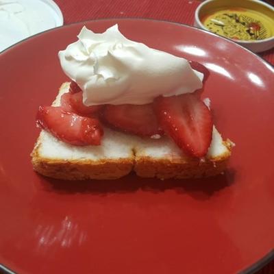 supereenvoudige aardbeien shortcake