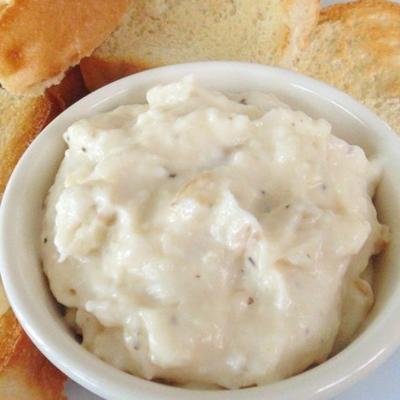 geroosterde knoflook en Parmezaanse kaas verspreid