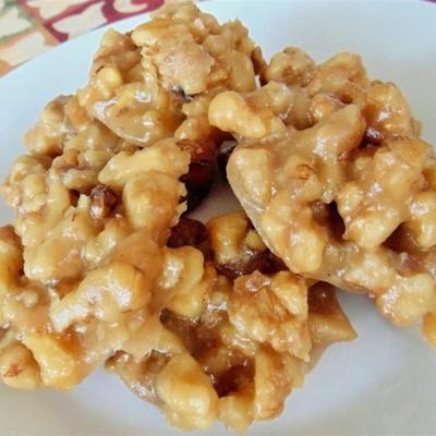 esdoorn walnoot pralines