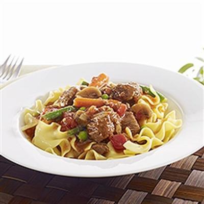 geen yolks® easy slow cooker beef noodle stew