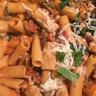 romige rigatoni florentine