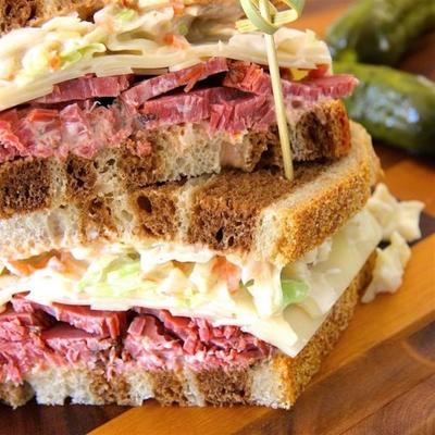 speciale sandwiches met corned beef