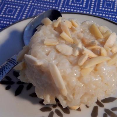 rijstpudding met rozenwater