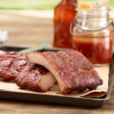 gekruide gerookte back ribs met maple glazuur