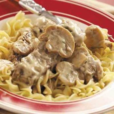 mushroom 'n' steak stroganoff