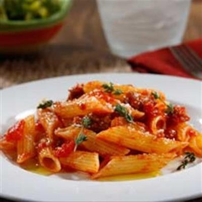 glutenvrije penne met pittige Italiaanse worstragout