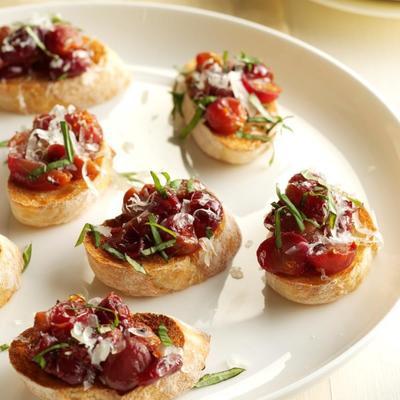dame van spanje geroosterde druif crostini